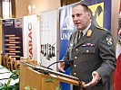 Generalmajor Raffetseder präsentiert das neue Netzwerk in Oberösterreich.