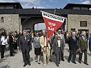 Die Lagerfahne des Mauthausen Komitees.