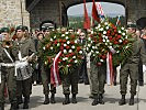 Kranzträger des Bundesheeres begleiteten den Trauerzug.