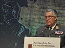 Generalleutnant Segur-Cabanac bei seiner Eröffnungsrede zur Ausstellung.