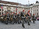 Die Gardemusik vor dem Amtssitz des tschechischen Staatspräsidenten.