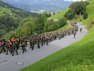 In Wattens begann für die Militärakademiker der 17 Kilometer lange Fußmarsch auf den 2.000 Meter hoch gelegenen Truppenübungsplatz.
