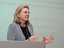 Impulsreferat durch Nahostexpertin Karin Kneissl.