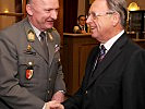 Oberst Skalvy konnte zahlreiche Ehrengäste begrüßen, darunter Bezirksvorsteher Heinz Gerstbach.