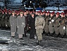 Meldung zu Beginn des Festaktes, v.l.: Oberst Johannes Nussbaumer, Brigadier Heinz Hufler, Landtagsabgeordneter Arno Kosmata sowie Bürgermeister und Landtagspräsident Simon Illmer.