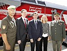 V.l.: Oberst Eckelsberger, ÖBB-Holding AG-Vorstand Seiser, Minister Darabos , Ministerin Bures, General Entacher.