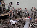 Aus einem bereits laufenden Hochwassereinsatz wurden 160 Soldaten zusätzlich alamiert und in Sankt Lorenzen eingesetzt.