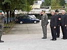 Bei der Meldung: Brigadier Hufler, Landtagspräsident Illmer, Präsident Bieringer und Nationalratsabgeordneter Prähauser (v.l.).