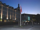 Der Stadtplatz von Amstetten in feierlicher Beleuchtung.