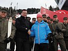 Minister Darabos und Präsident Schröcksnadel mit Soldaten vom Jägerbataillon 18 aus St. Michael i. d. Obersteiermark.