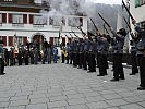 Ehrensalut der Bezauer Schützenkompanie unter dem Kommando von Landesregimentskommandant Major Werner Beer.