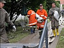 Hand in Hand arbeiten Bundesheer und Freiwilligen Feuerwehr.