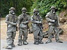 Soldaten im ABC-Schutzanzug "leicht".