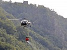 Die Alouette III vor der Ruine Gösting nördlich von Graz.