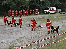 Viel Applaus für die Vorführung der Rettungshundebrigade.