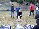 Die letzten Zigaretten wurden symbolisch im Lagerfeuer verbrannt.