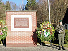 Die neue Gedenktafel am Schießplatz Feliferhof.