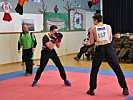 Grundwehrdiener beim Boxen, "military light contact boxing" genannt.