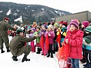 Die Treffener Kindergartenkinder eröffneten den Festakt.