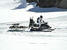 Skidoos unterstützten die Alpinspezialisten.