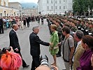 Heinz Fischer begrüßt die hohen Repräsentanten.