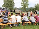 Musik verbindet: Kinder beim Trommelworkshop.