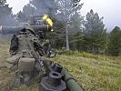 Eine Panzerabwehrlenkwaffe im scharfen Schuss.