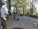 Kranzniederlegung am Kaiserjägerdenkmal an der Fluherstraße mit traditionellen Ehrenposten.