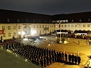 Vorweihnachtliche Atmosphäre im Innenhof der Garde.