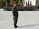 Oberst Herbert Krassnitzer meldet sein Bataillon in der Heimatgarnison zurück.