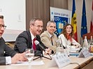 Das Eröffnungspanel mit Pirkka Tapiola, Leiter der EU-Delegation, Reinhard Trischak, Leiter der Abteilung Militaerpolitik, Jochen Rehrl, ESDC-Kursdirektor und Daniela Morari, Leiter der Abteilung für EU-Integration im Außenministerium.