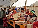 Die Zusammenarbeit zwischen Roten Kreuz, den Studenten und Soldaten funktioniert.