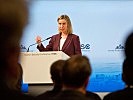 Hochrangige Vortragende befanden sich auf der Münchner Sicherheitskonferenz 2016, unter anderem die Hohe Beauftragte der EU, Frederica Mogherini.
