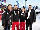 Skeleton-Sportkoordinator Christian Auer und die beiden Heeressportler Alexander und Florian Auer mit Minister Doskozil.