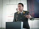 Generalmajor Frank stellte fest, dass den aktuellen Herausforderungen nur gesamtstaatlich und grenzüberschreitend begegnet werden könne.