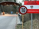 Auch an kleineren Grenzübergängen kontrollieren die Soldaten.