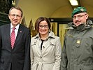 Bürgermeister Matthias Stadler, Landeshauptmannstellvertreterin Johanna Mikl-Leitner und Brigadier Martin Jawurek.