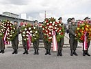 Das Militärkommendo Oberösterreich stellte die Kranzträger.