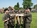 Soldaten der Heerestruppenschule sprechen das Treuegelöbnis.