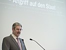 Der Obmann der Raiffeisen NÖ-Wien und Milizbeauftragte des Bundesheeres, Erwin Hameseder, unterstrich den zentralen Stellenwert des Bundesheeres für den Wirtschaftsstandort Österreich.