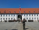 Die Soldaten des Jägerbataillons Wien 1 "Hoch- und Deutschmeister" sind zur Kommandoübergabe angetreten.