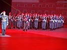 Einmarsch der Gardemusiker zum Internationalen Militärmusik-Festival.