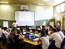 Eine Gruppe von Studenten am Europäischen Forum Alpbach stellte sich den Herausforderungen des Experiments.