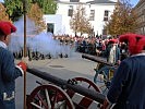 Die Bürgergarde feuerte eine Ehrensalve ab.