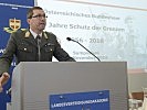 Generalleutnant Csitkovits bei seiner Ansprache.