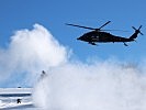 Ein S-70 "Black Hawk" bei der Landung (Archivfoto).