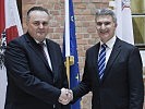 Verteidigungsminister Hans Peter Doskozil mit seinem maltesischen Amtskollegen, Carmelo Abela.