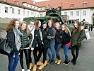 In neun Kasernen wurde den jungen Frauen ein Einblick in den Berufsalltag von Soldatinnen und Soldaten gegeben.