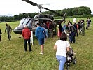 Ein Hubschrauber Agusta Bell 212 in Grödig.