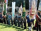 Zahlreiche Fahnenabordnungen verschiedener Ortsvereine waren mit dabei.